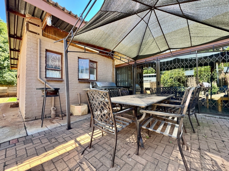 4 Bedroom Property for Sale in Die Bult North West